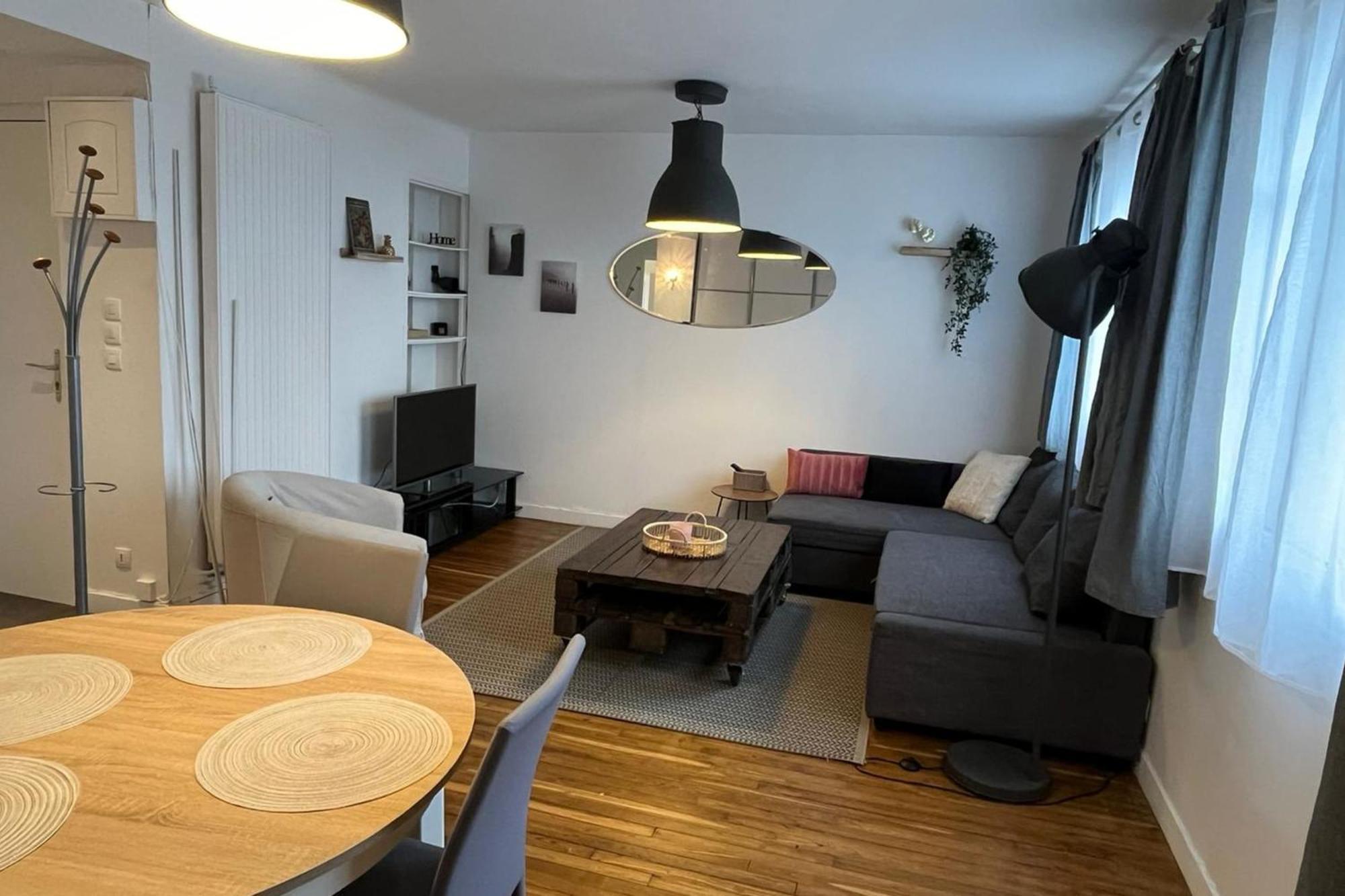 Appartamento Charming Cozy Nest In Nantes Esterno foto